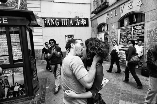 La imagen de la semana: “El beso - Madrid” de Marcelo Aurelio 