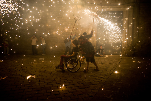 La imagen de la semana: "Correfoc for Sant Roc Festival in Barcelona" de Jordi Boixareu