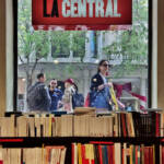 Momentos de un "instante" » Barcelona (Eixample-Librería La Central)