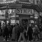 WorkPhoto » CONSUM! Boulevard Rochechouart, Paris 28 décembre 2000.